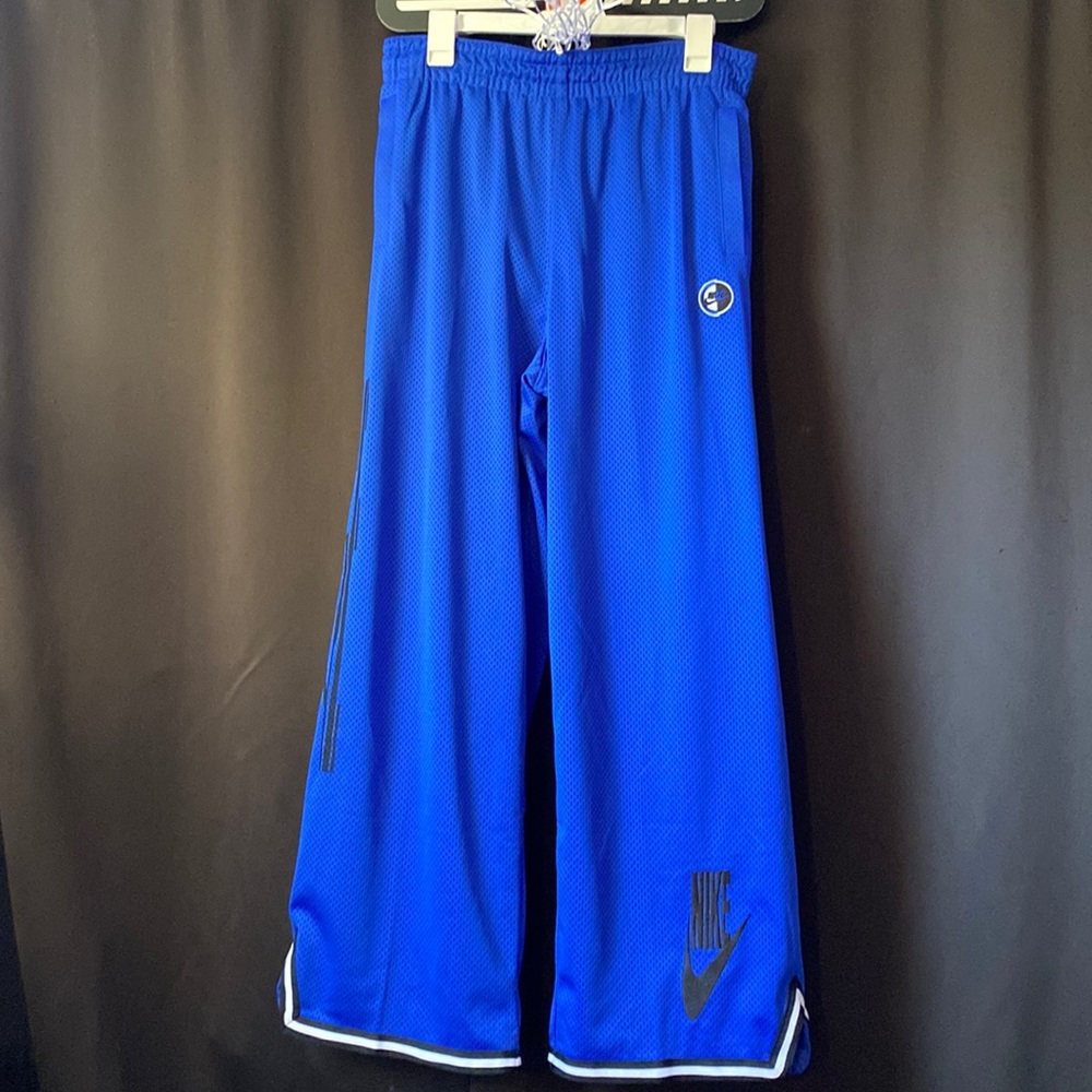 Nike warm-up/Gym pants